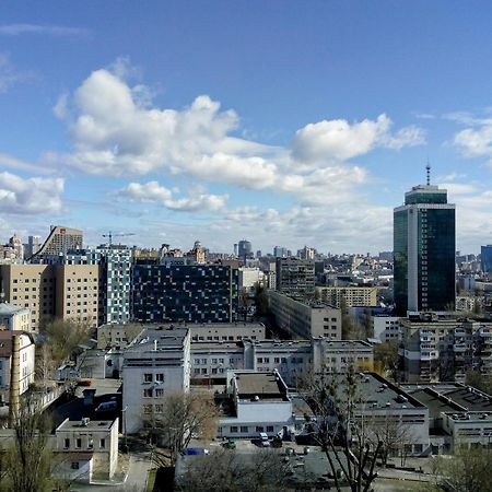 Уютная Vip Студия В Центре Метро Политех Охматдет Паркинг Kiev Exterior foto