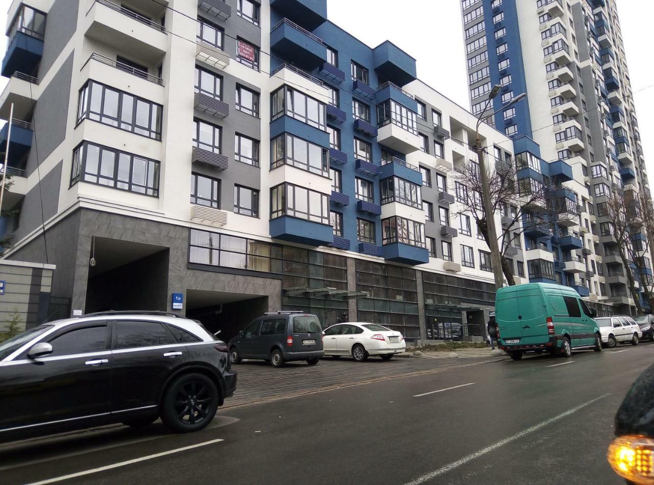Уютная Vip Студия В Центре Метро Политех Охматдет Паркинг Kiev Exterior foto